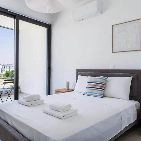 Appartement Modern 1br With Balcony & Free Parking